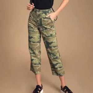 FREE PEOPLE REMY CAMO CROPPED PANTS